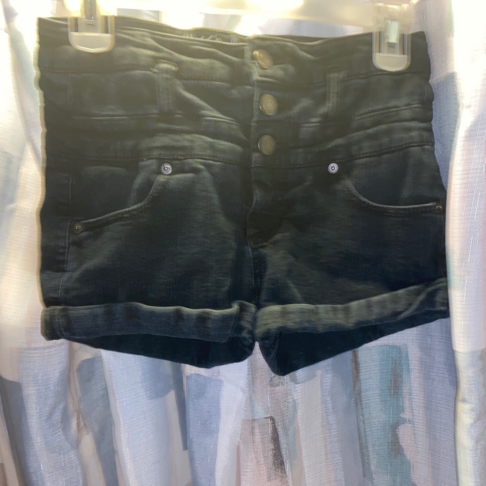 high waisted black shorts